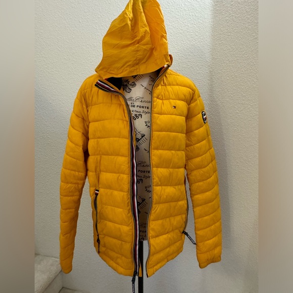 Tommy Hilfiger Warm Like Down Lightweight Packable Puffer Jacket - Picture 2 of 10